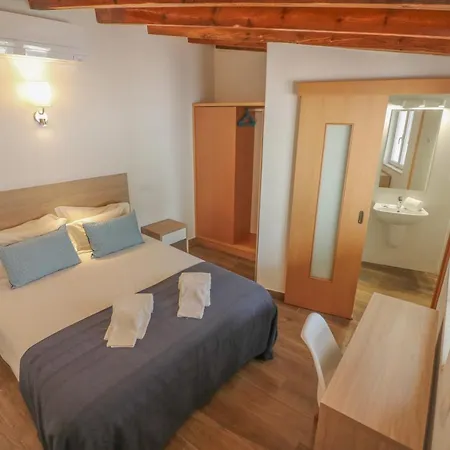 בית הארחה Little Break